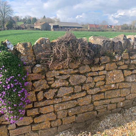 Apartamento The Milking Sheds Tytherington  Exterior foto